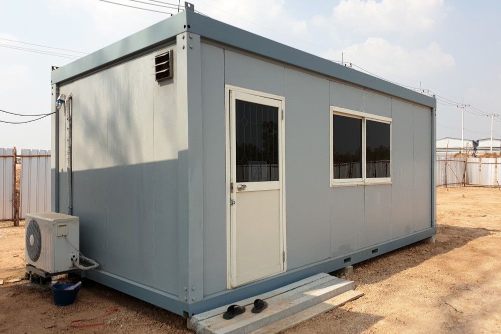 Portable office cabin in Jeddah with a practical and comfortable workspace